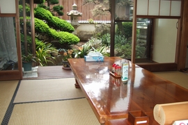 うなぎ専門の店　うおさだ　座敷